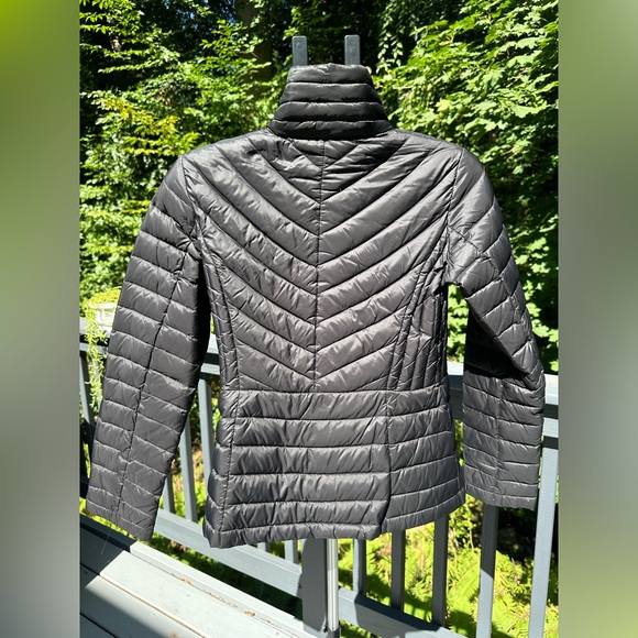 Michael Kors Packable Down Lightweight Jacket Size Small Black - Picture 2 of 6